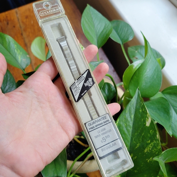 Vintage Voguestrap LE-60W Taper Vogueflex Classic Dainty Silver Watchband - Picture 2 of 5